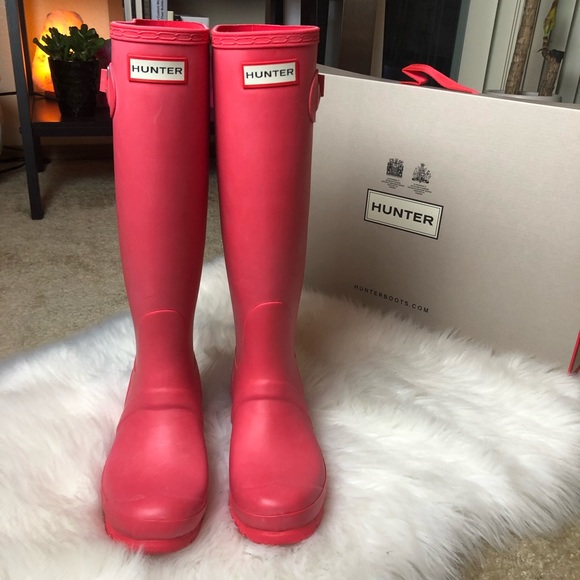 Hunter Shoes - Hunter Original Tall Matte Pink Rain Boot
